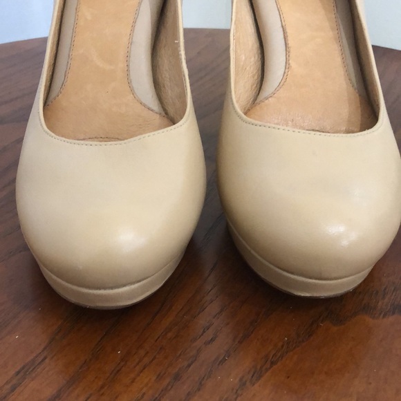 Nurture Tan heels. - Picture 12 of 15